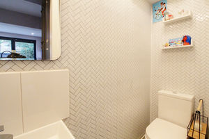 Photo 25- click for photo gallery